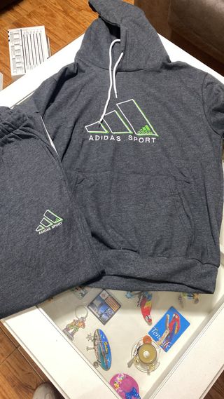 Conjunto Adidas Talla XL Gris y Verde