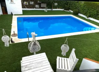 CÉSPED ARTIFICIAL DÉ CAMPOS DÉ FUTBOL RECICLADOS