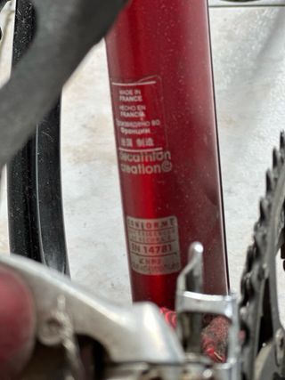 Bicicleta de carretera Btwin Roja