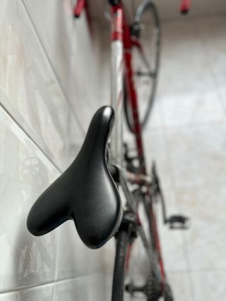 Bicicleta de carretera Btwin Roja