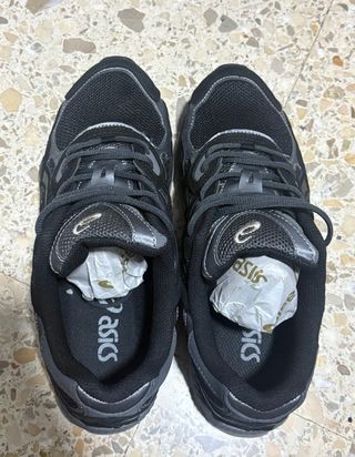 Zapatillas Asics Gel Negras y Grises