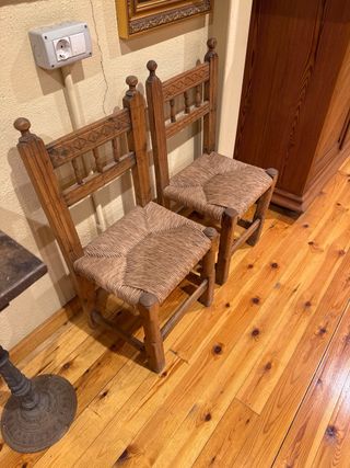 Pareja Sillas Aragonesas Pequeñas