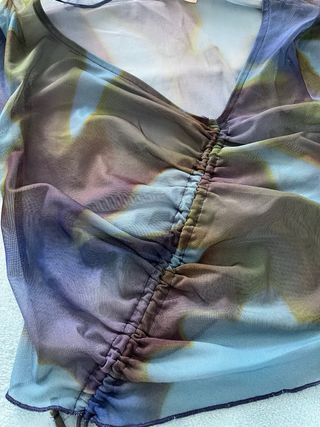 Blusa Malla Estampada Fruncida