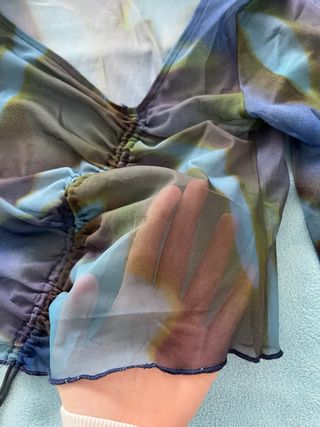 Blusa Malla Estampada Fruncida