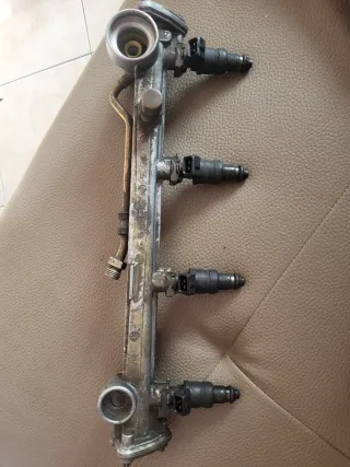 Flauto iniettori per Mercedes SLK R170 CLK 208