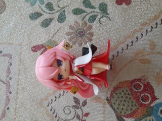 "Q version" (chibi) di Yae Miko di Genshin Impact