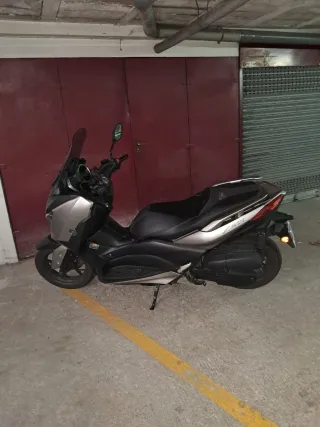 Yamaha X Max 125cc Maxiscooter Automática