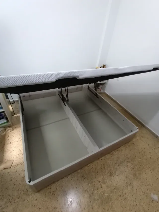 Canapés,colchones,somieres,base,Cabezales,Mesitas