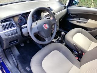 FIAT Linea 2011, con 83.000 km.