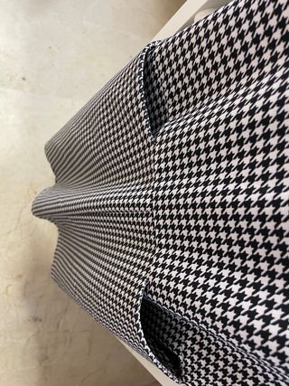 Peto de cuadros blanco y negro