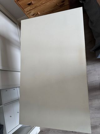 Mesa escritorio blanca patas negras