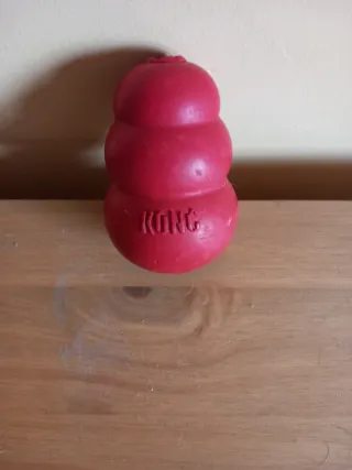 Juguete para perro KONG de goma