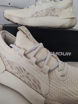 Under Armour HOVR Phantom 3 SE LTD Mujer 40