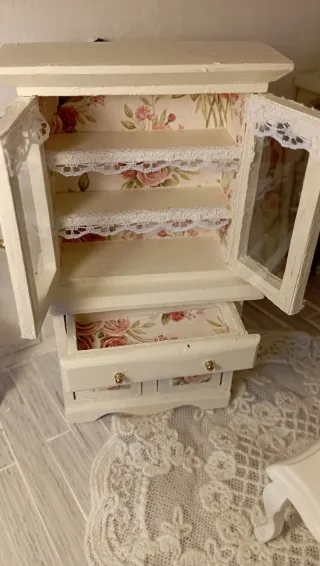 Credenza 1:12 Rose Shabby Chic