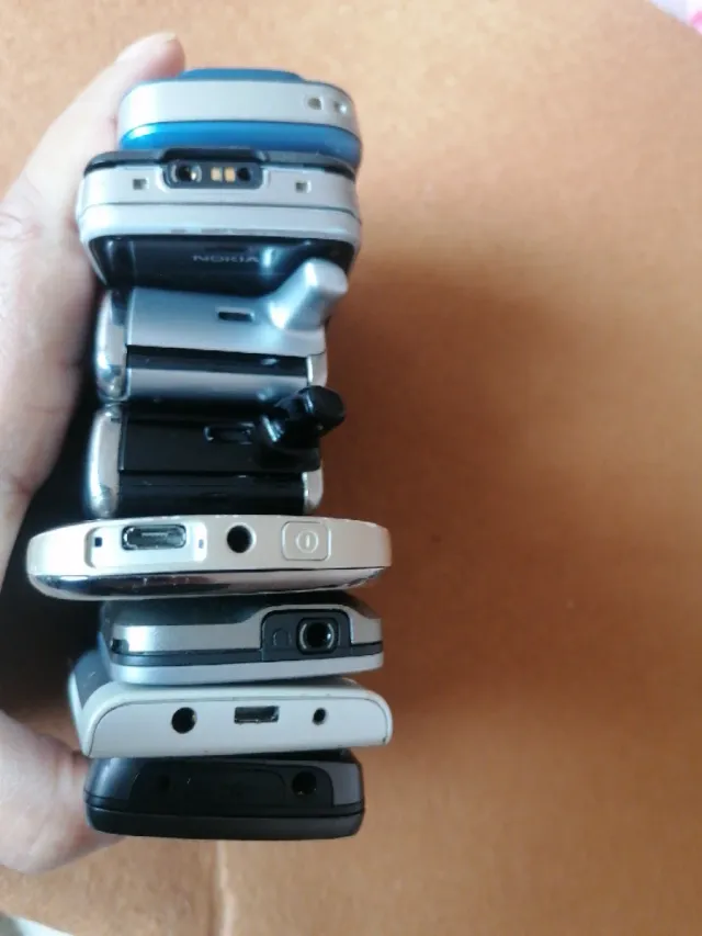 Lote 8 móviles antiguos Nokia