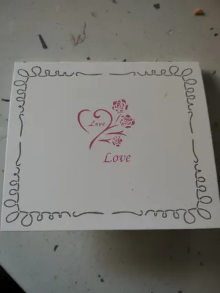 Rosa Eterna Roja en Caja Negra