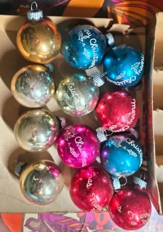 Scatola di 12 palline di Natale in vetro vintage