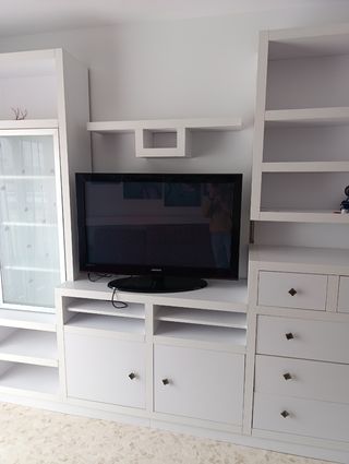 Mueble de salón y sofá