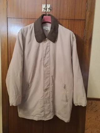 Chaquetón hombre beige cuello marrón