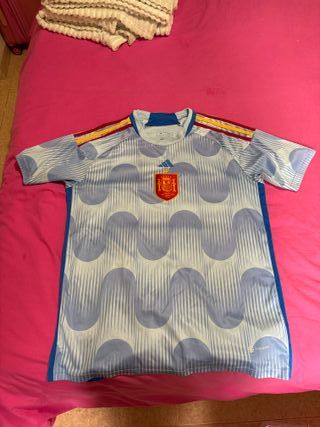 Algunas camisetas de varios equipos de fútbol