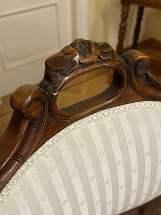 Mesa de comedor de nogal