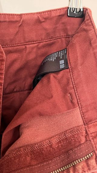 Uniqlo Pantalón corduroy tabaco T.36