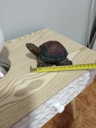 Figura tortuga madera tallada