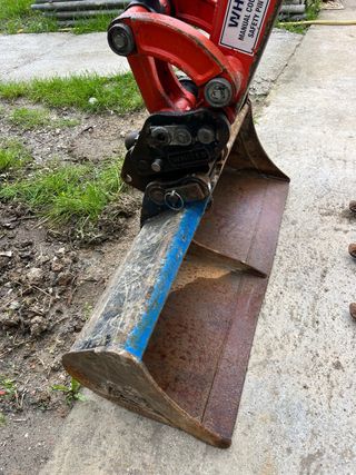 Mini excavadora Kubota U17