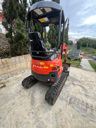 Mini excavadora Kubota U17