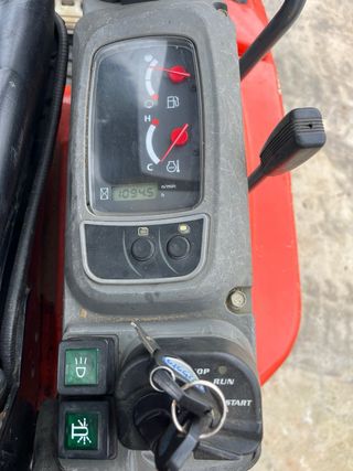 Mini excavadora Kubota U17