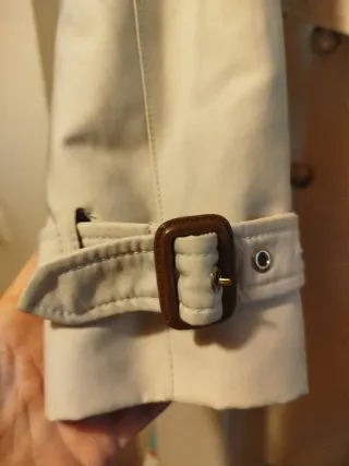 Gabardina Beige Clásica