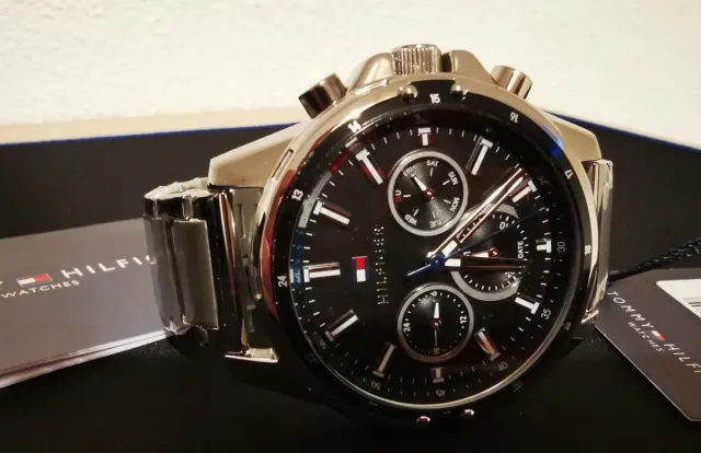 Reloj Tommy Hilfiger Hombre Acero Plata/ Negro