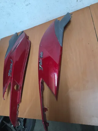 Carenado Lateral Sym Jet 125 Rojo