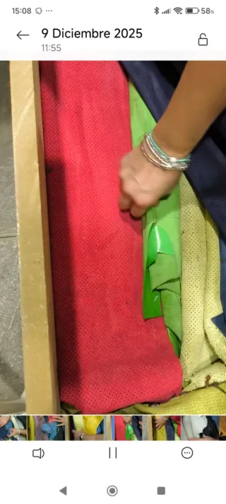 Restos Pieles y Material Arreglos Monos Moto