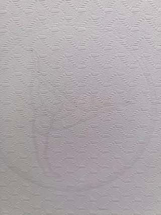 Esterilla de yoga y bloque negro