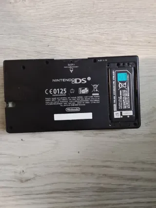 Nintendo DSi funzionante + custodia Mario