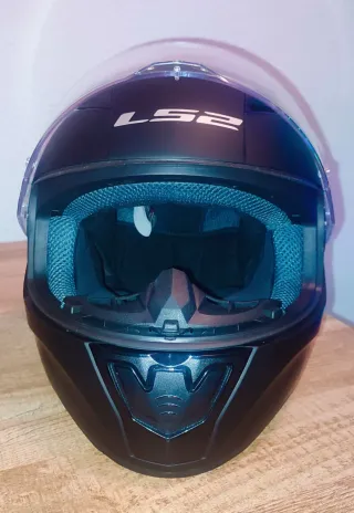 Casco Helmets L52 NUEVO SIN ESTRENAR, negro Mate
