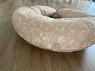 Cojín de lactancia nuevo