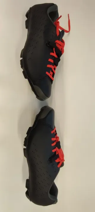 Zapatillas Shimano XC5 Talla 43, sin estrenar.