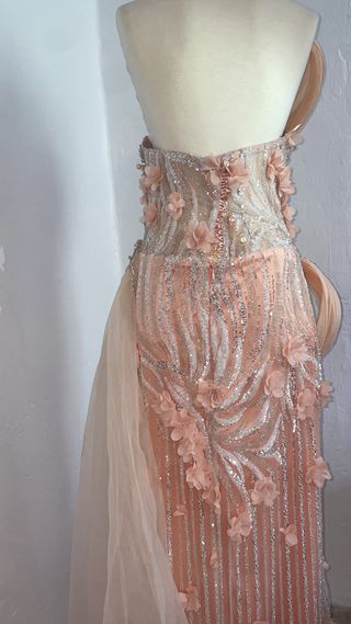 Vestido pedrería boda gitana rosa y plata