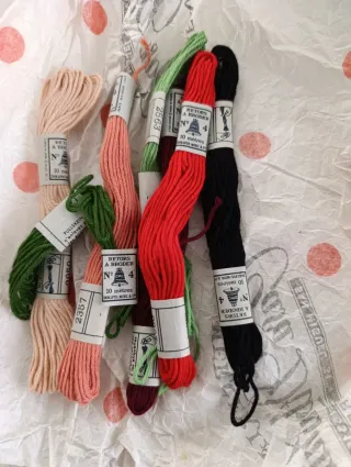 Lote Hilos Bordar Variados