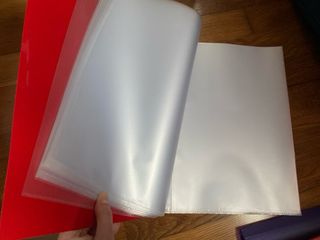 Lote escolar: mochila, carpetas y bolígrafos