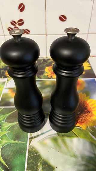 Molinillos Sal y Pimienta Le Creuset Negros