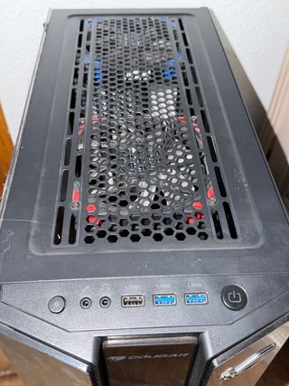 Caja pc Cougar Gaming ATX