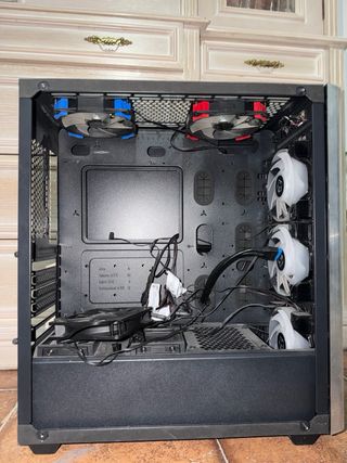 Caja pc Cougar Gaming ATX