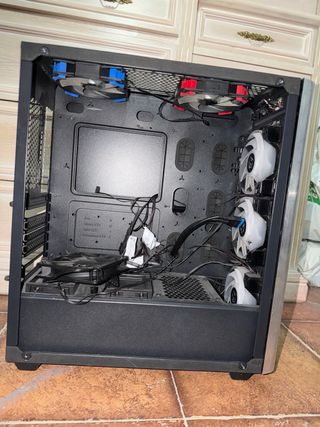 Caja pc Cougar Gaming ATX