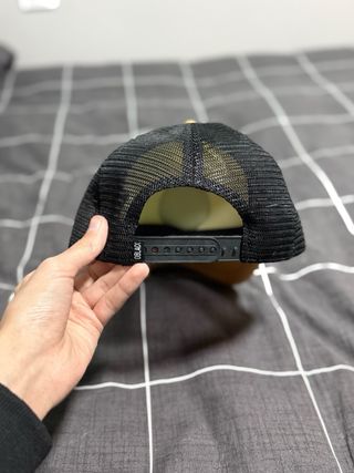 Gorra Oblack Negra y Amarilla SOLO ENVIO