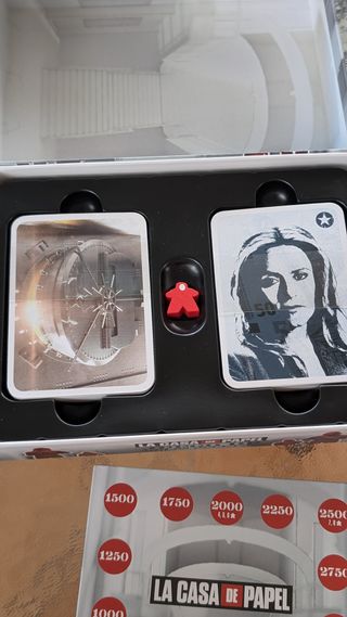 Juego de mesa LA CASA DE PAPEL: ROLES OCULTOS