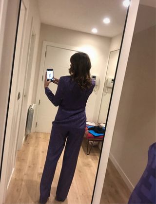 Traje americana y pantalón morado