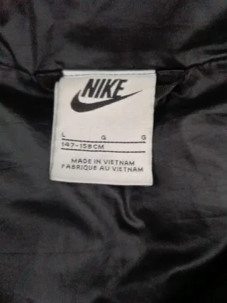 Chaqueta Nike Negra con Capucha